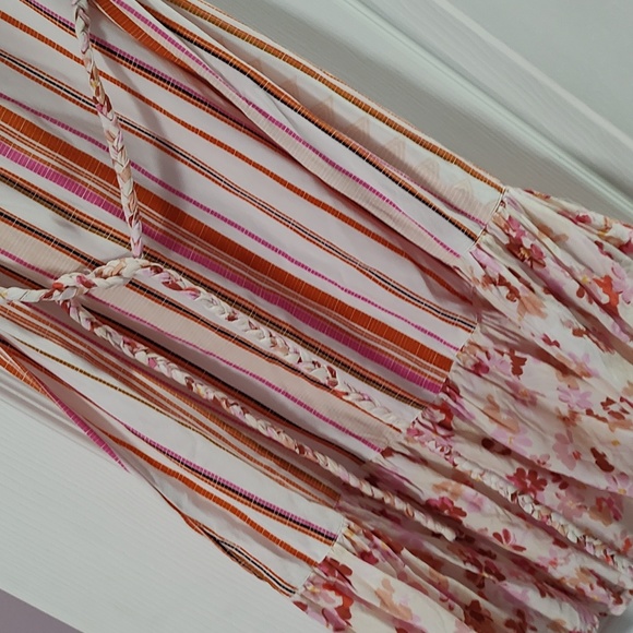 Tribal Dress - Picture 2 of 4